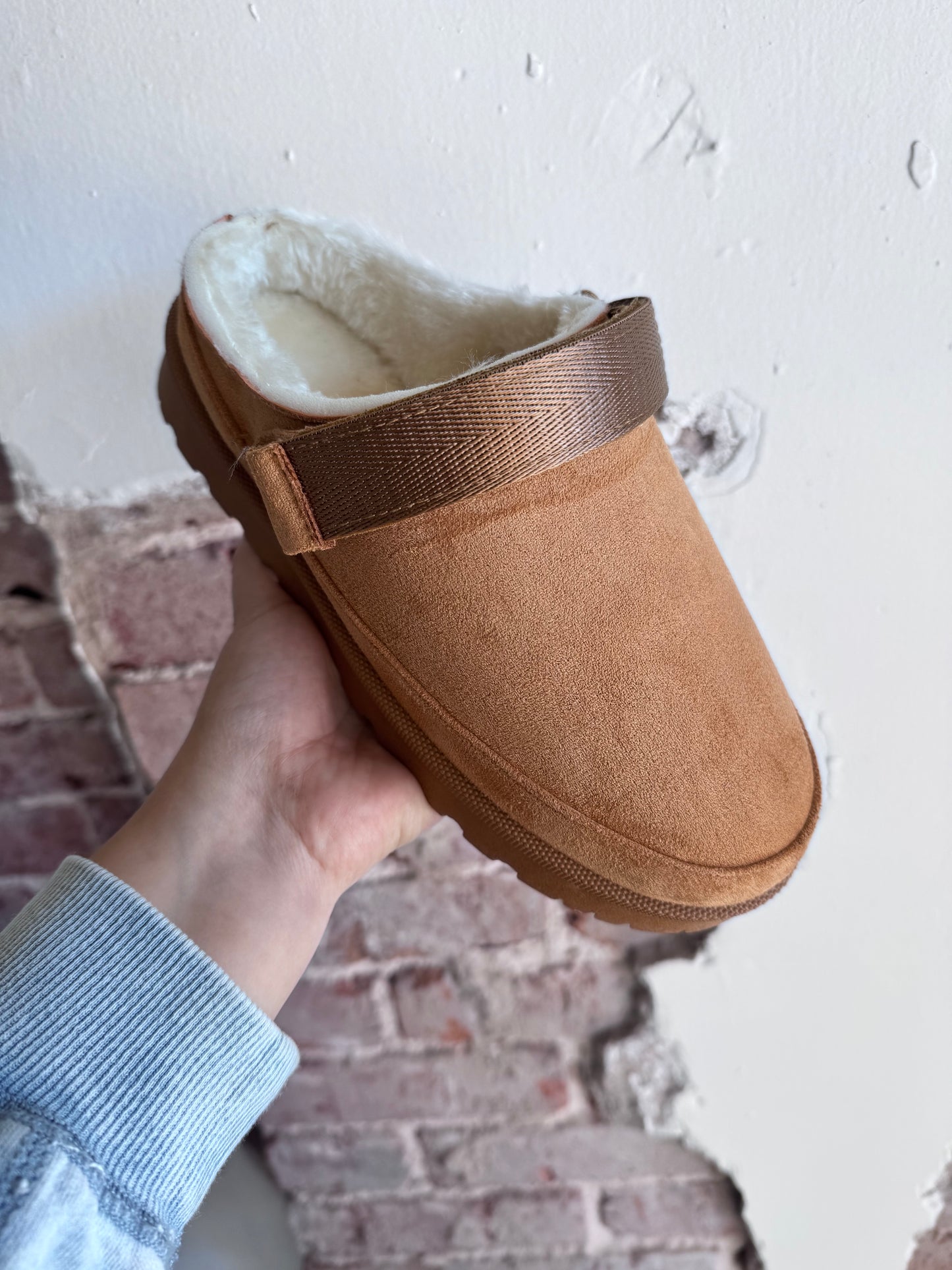 Goldenstar Slip On