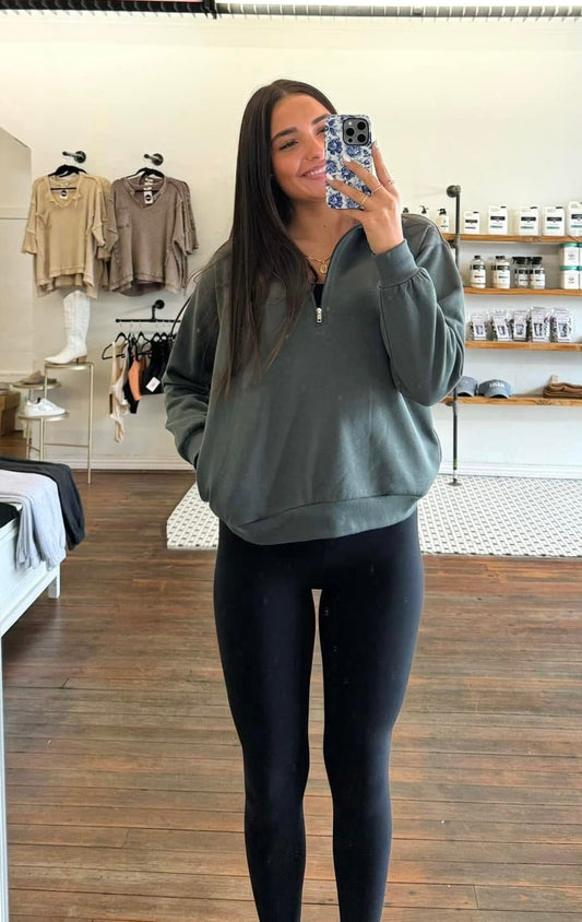 Signature Move Pullover
