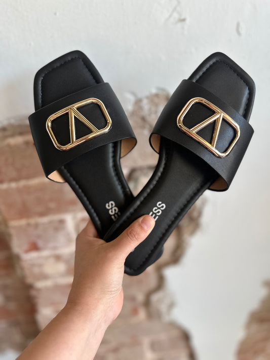 Cordelia Sandal