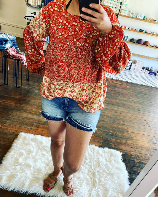 Ariana Top