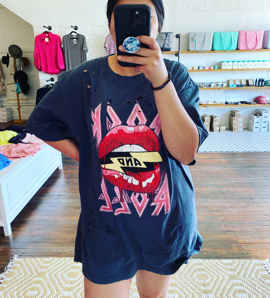 Annabelle Tee